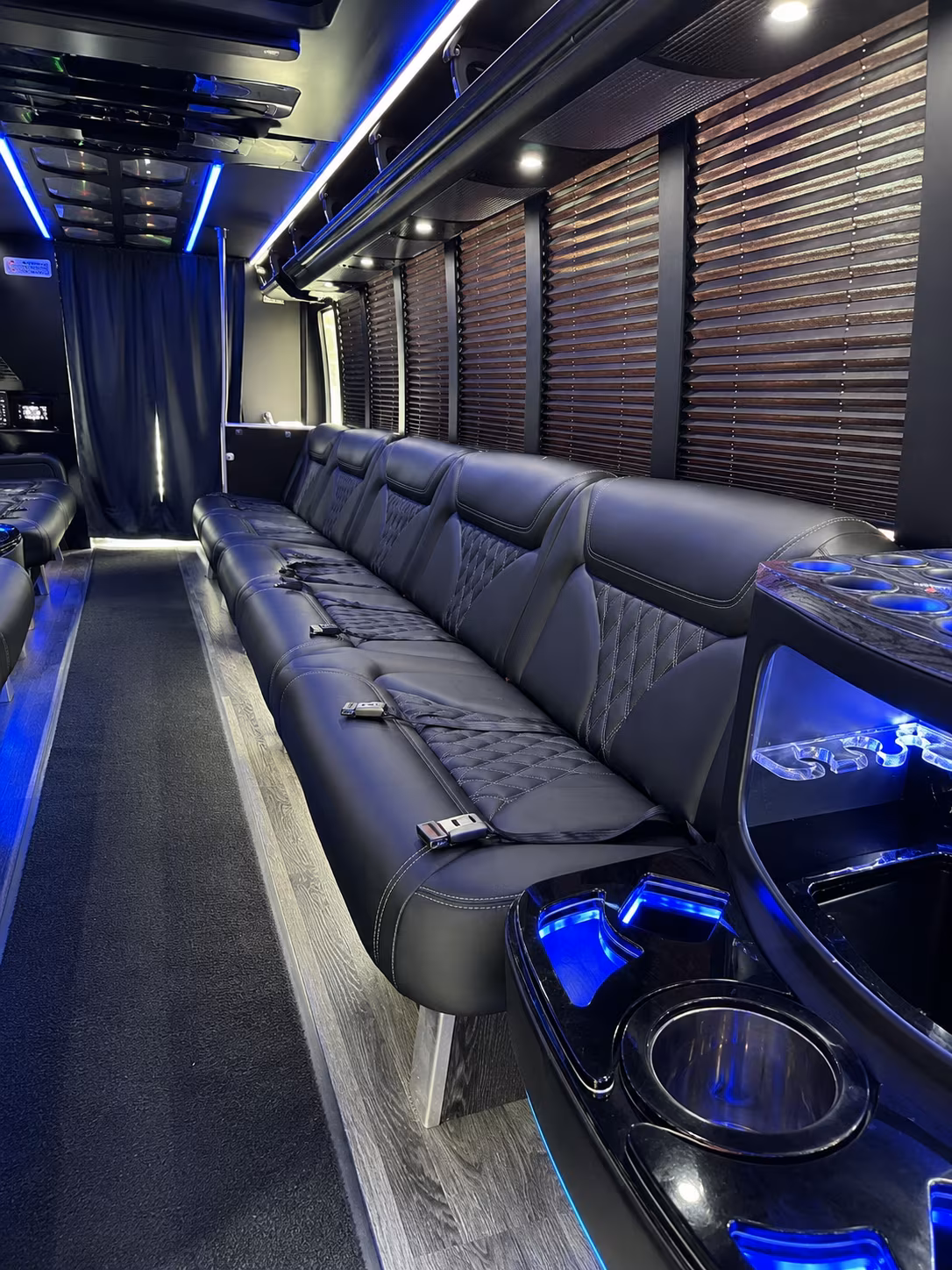 Meridian Winery Tour & Pub Crawl Transportation party bus exterior