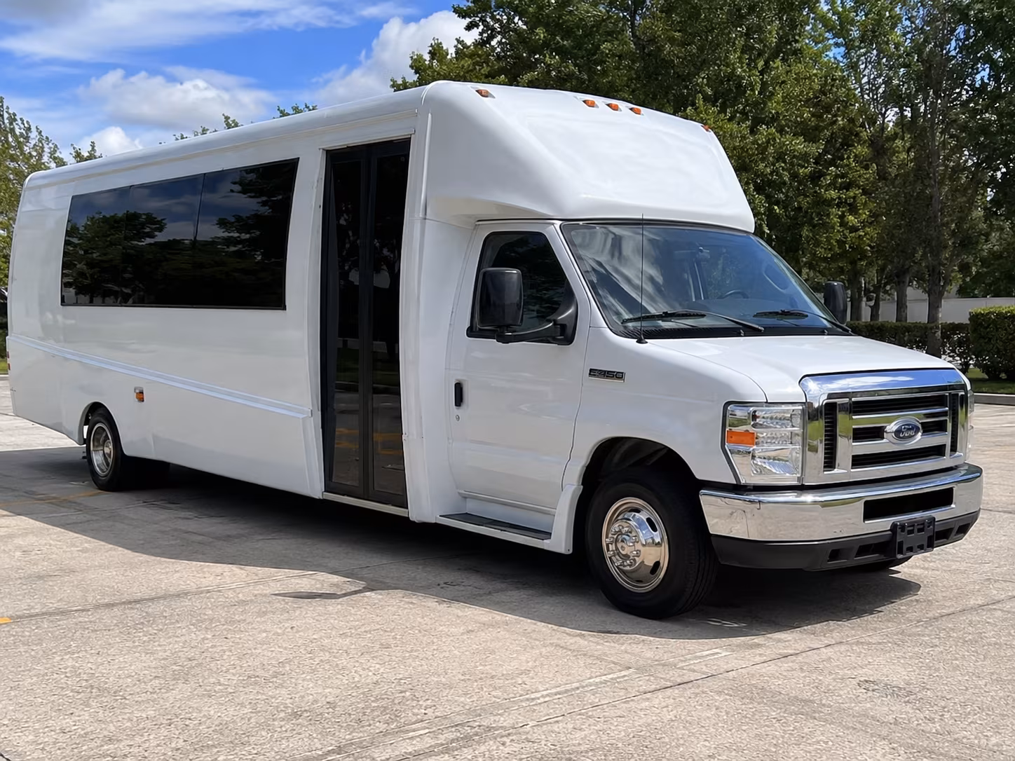 Twin Falls Winery Tour & Pub Crawl Transportation